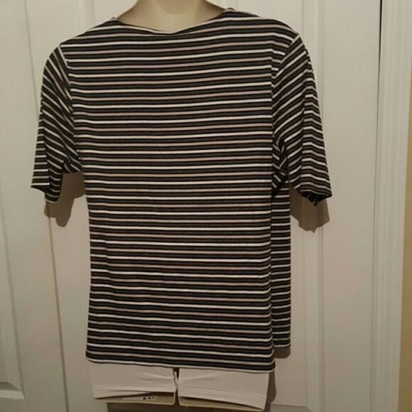 Plus size wrap shirt - Picture 2 of 3